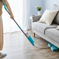 Mop cu pulverizator,cu maner extensibil,flexibil,165cm,Vivo, SPMOPBLUE