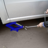 Cric auto tip foarfeca, Capacitate maxima 1Tona, Goodyear, GY900120